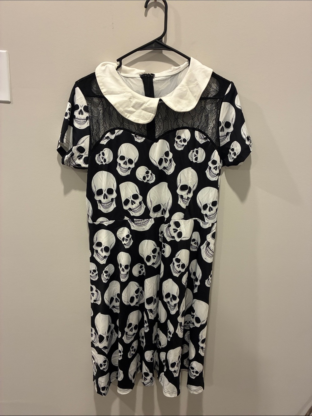 Skull Print Peter Pan Collar Dress in Black and White